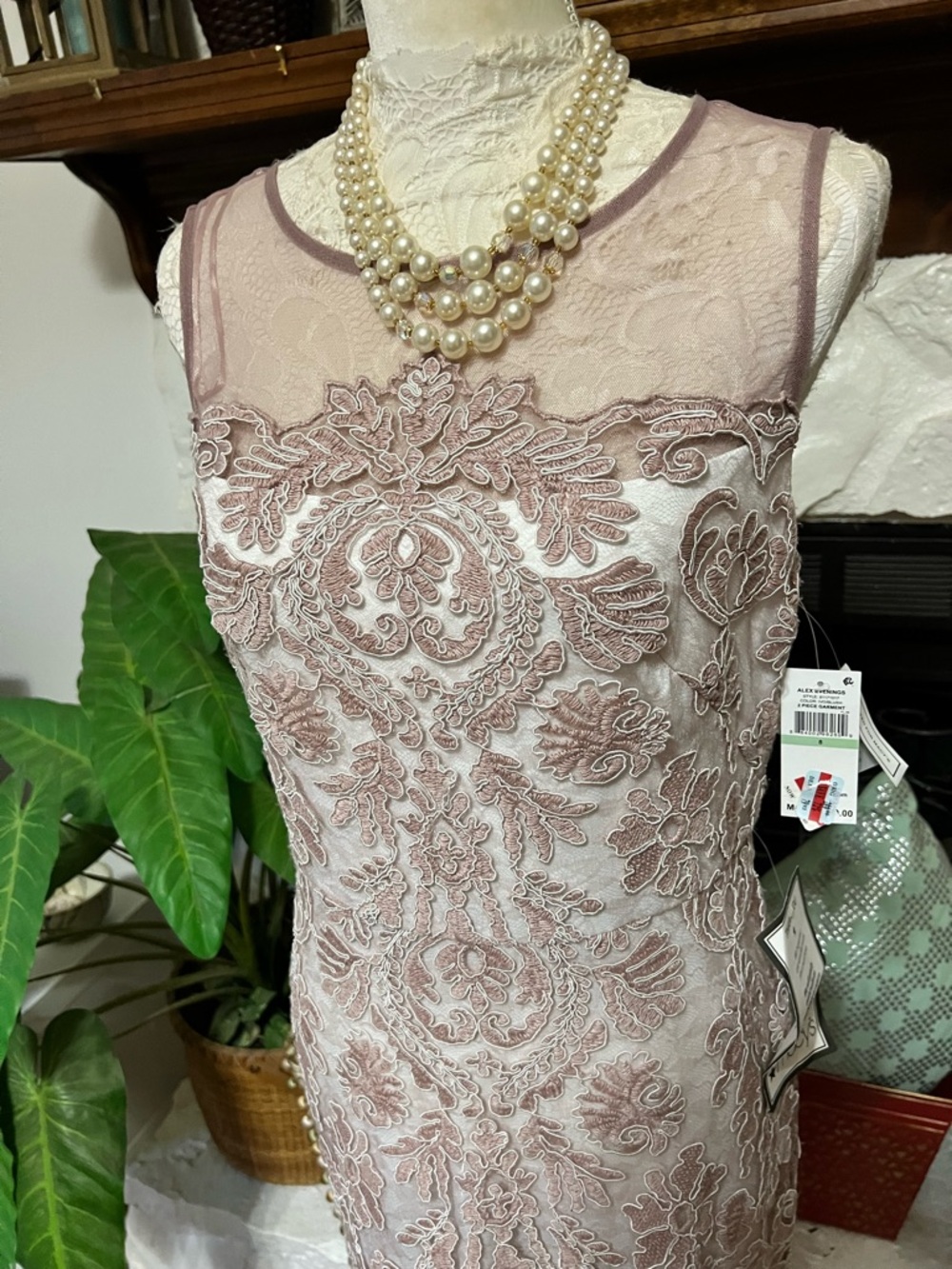 Alex Evenings Evening Gown In Taupe Tan Lace Maxi Dress Women’s Size 8 NWT - Picture 3 of 10